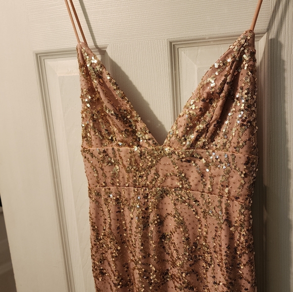 Prom or graduation dress - Picture 4 of 6